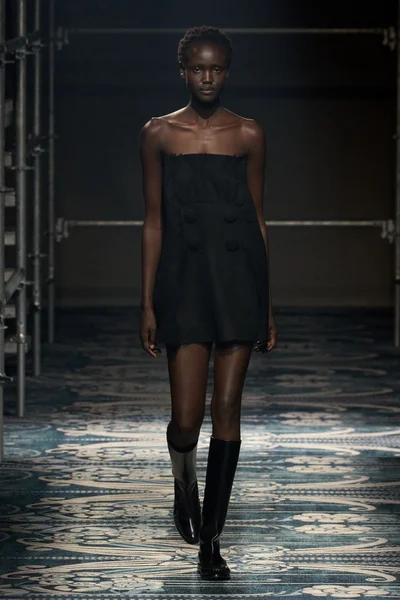 Look 46